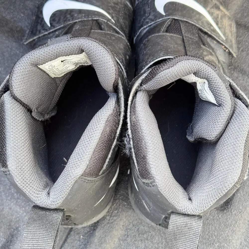 NIKE Force Savage Shark 2 Football Cleats Youth 5.5Y Black White AQ7723-001‎